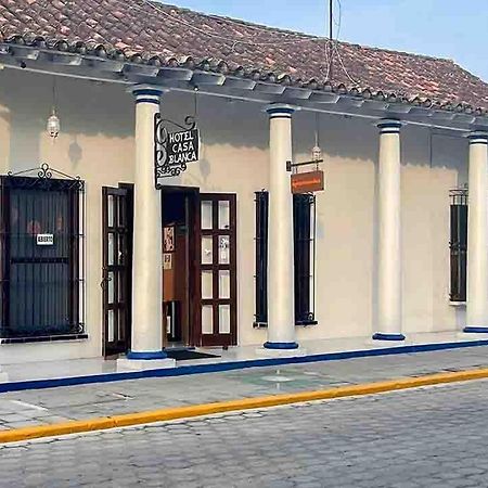 Hotel Casa Blanca Tlacotalpan Extérieur photo